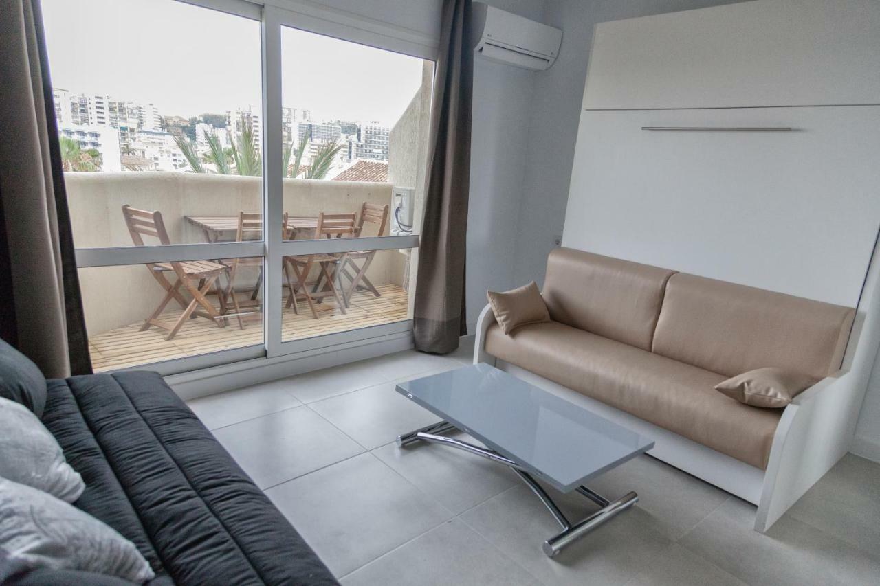 Estudio En Benalbeach Lägenhet Benalmádena Exteriör bild