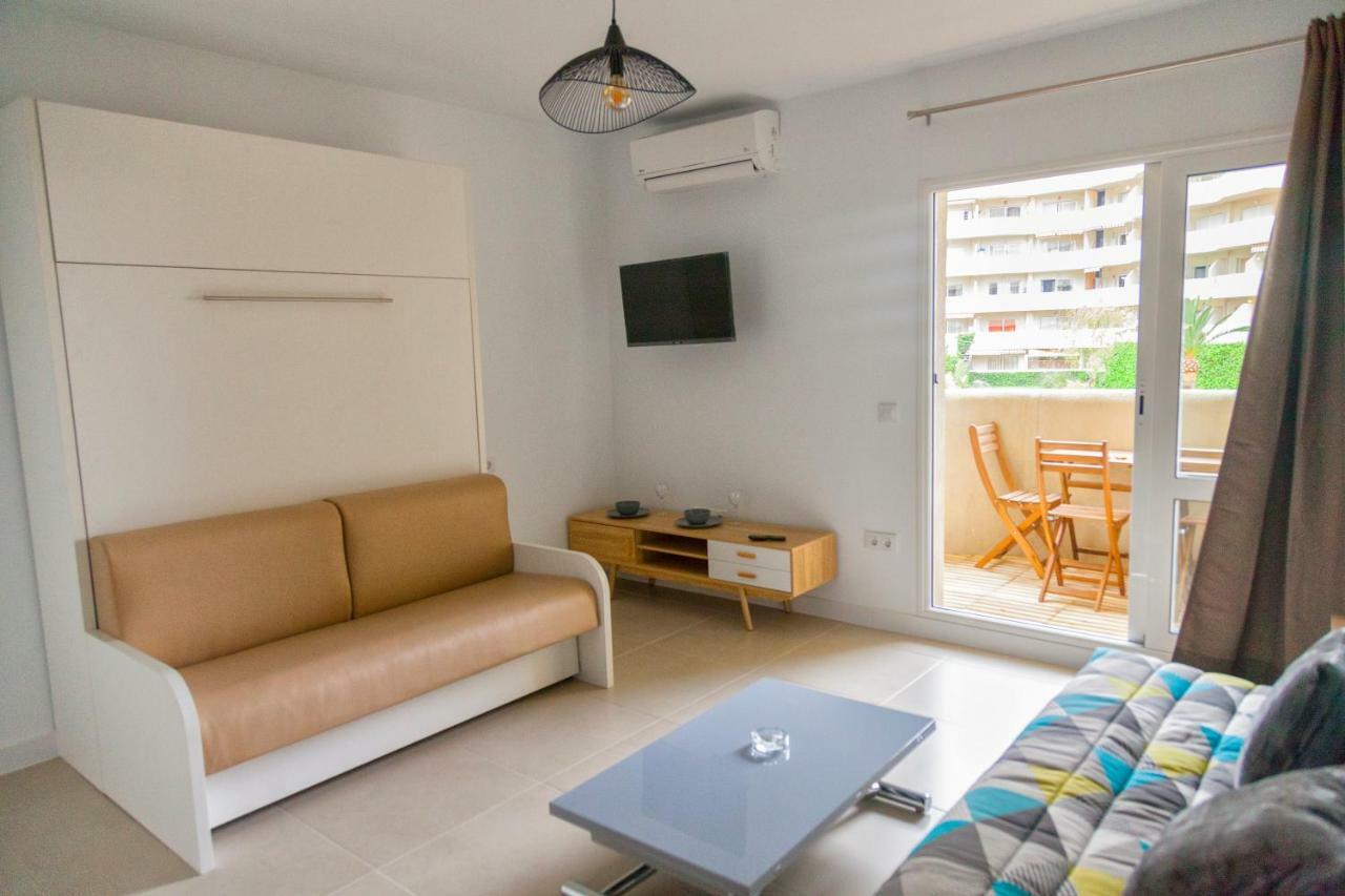 Estudio En Benalbeach Lägenhet Benalmádena Exteriör bild